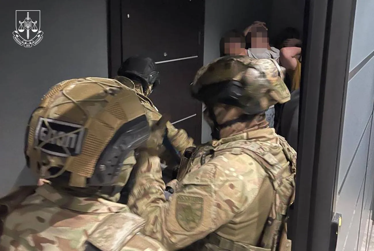 Масштабна спецоперація правоохоронців викрила "офісників" на Дніпропетровщині