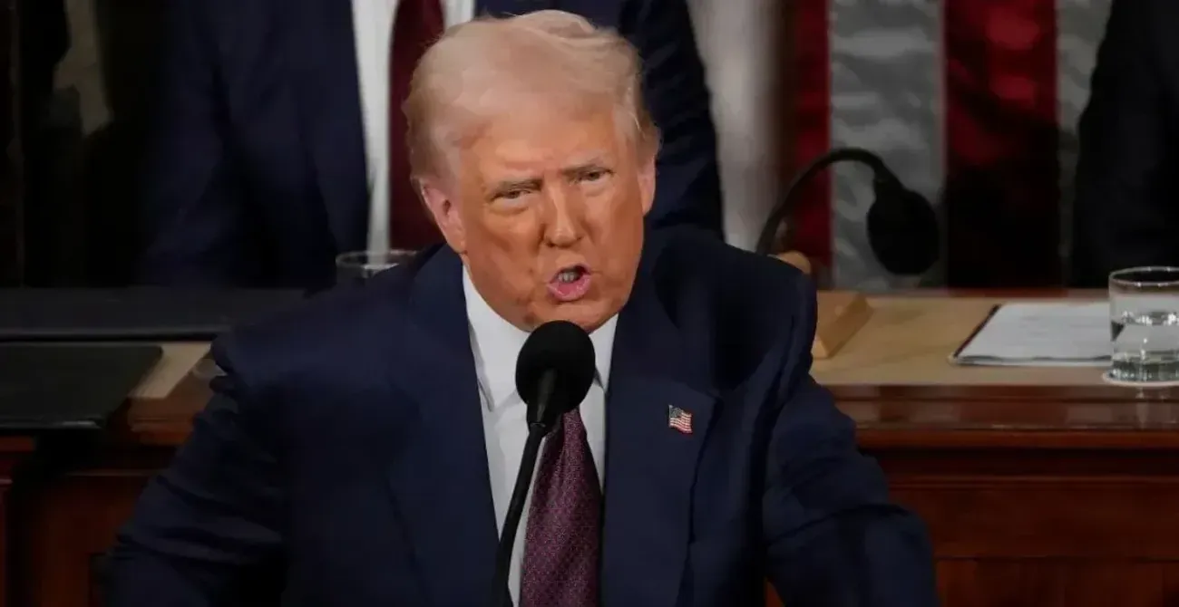 "путін приємно розмовляє, а потім усіх бомбить": Трамп пообіцяв Україні ракети до Patriot