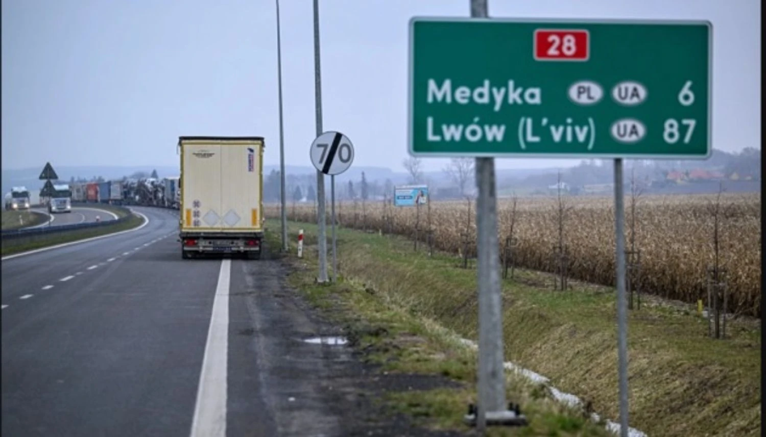 Протест польських фермерів: рух вантажівок через пункт пропуску