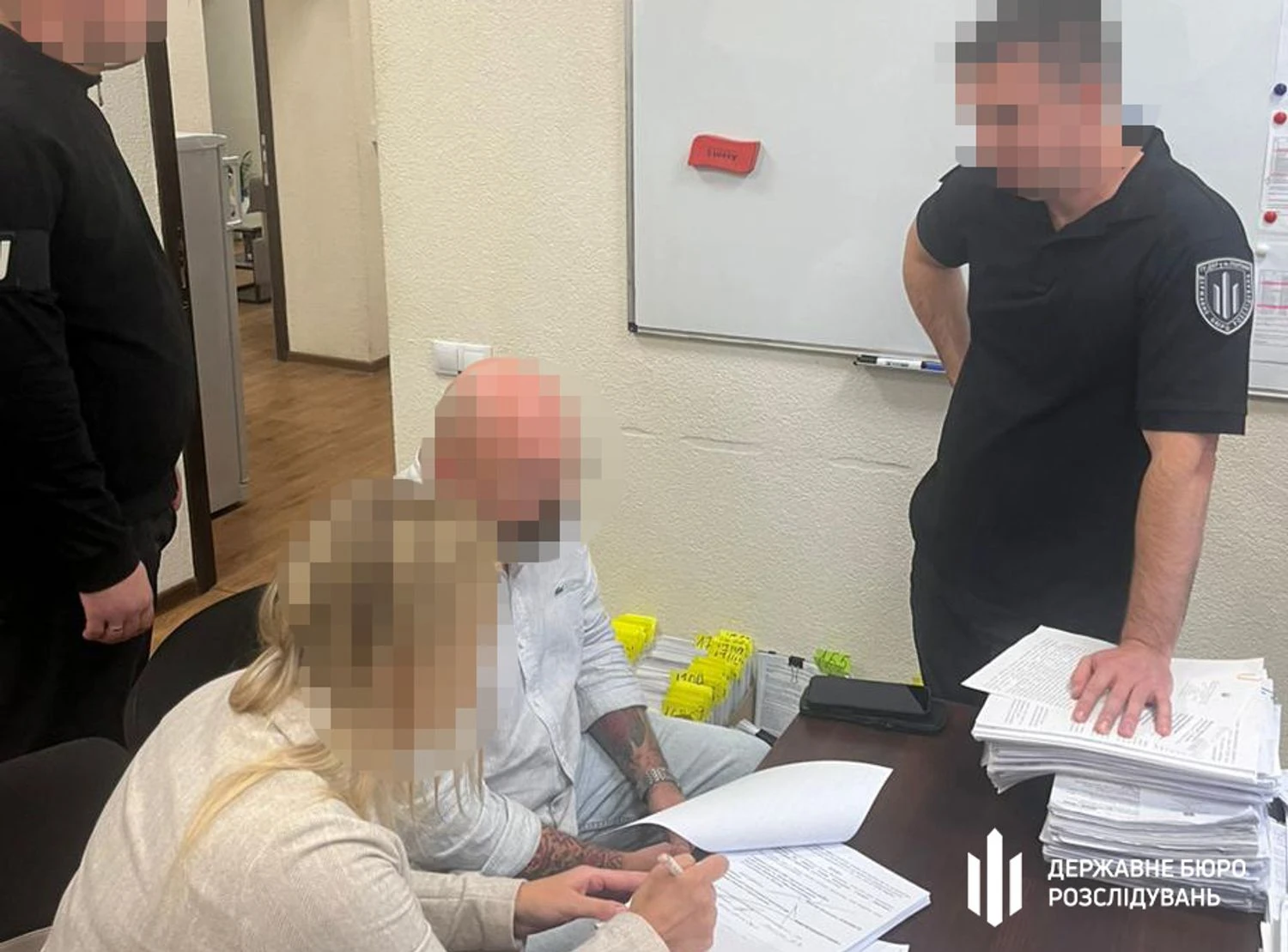 Новий епізод корупції: чиновник із Дніпра завдав державі мільйонних збитків на закупівлях для армії