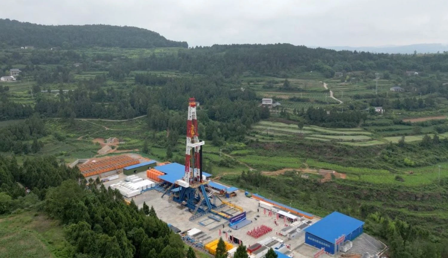Китай розширює стратегічні запаси нафти: 11 нових об’єктів з’являться в країні – Reuters