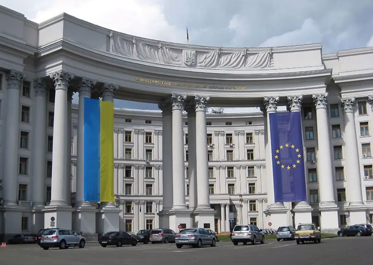 Орбан звинуватив спецслужби України в допомозі угроській опозиції: з’явилась реакція МЗС