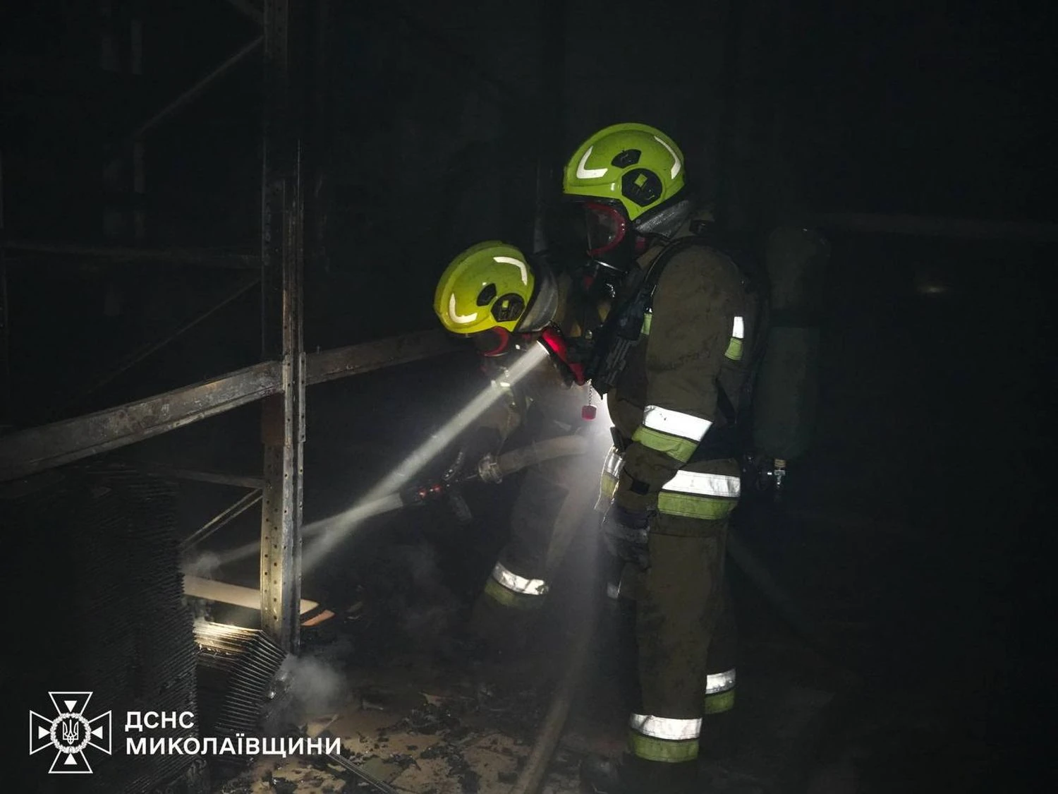 рф атакувала Дніпро ракетами та Миколаїв дронами: є пошкодження і знеструмлення