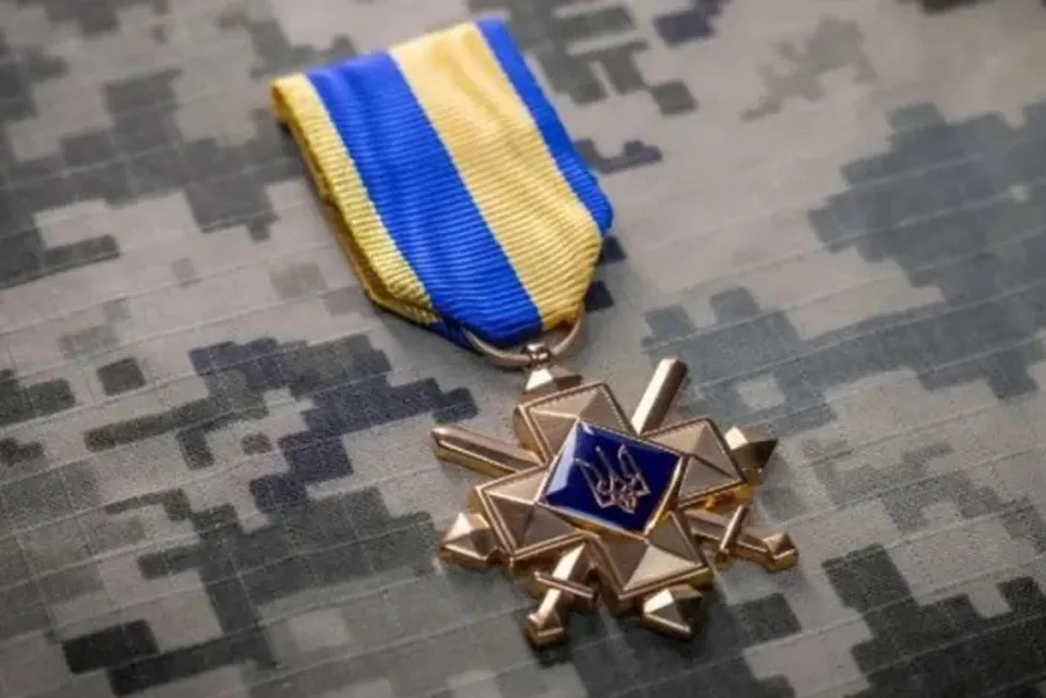 Тримали 165 днів позиції на передовій: Зеленський відзначив