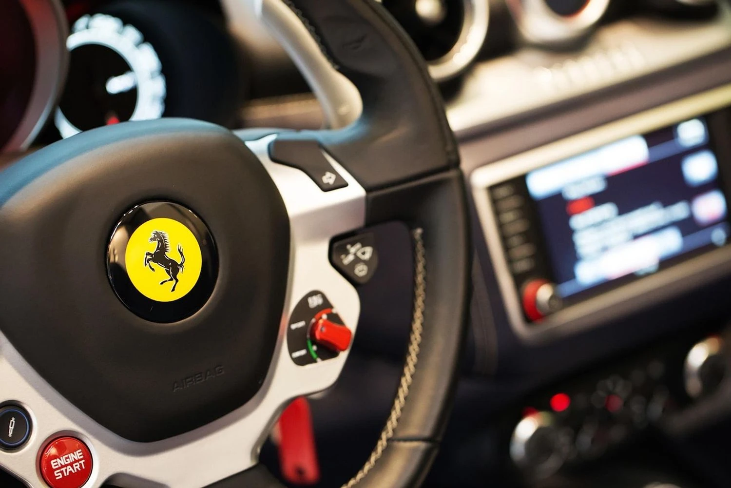 Ferrari на висоті: рекордний квартал і плани, що шокують