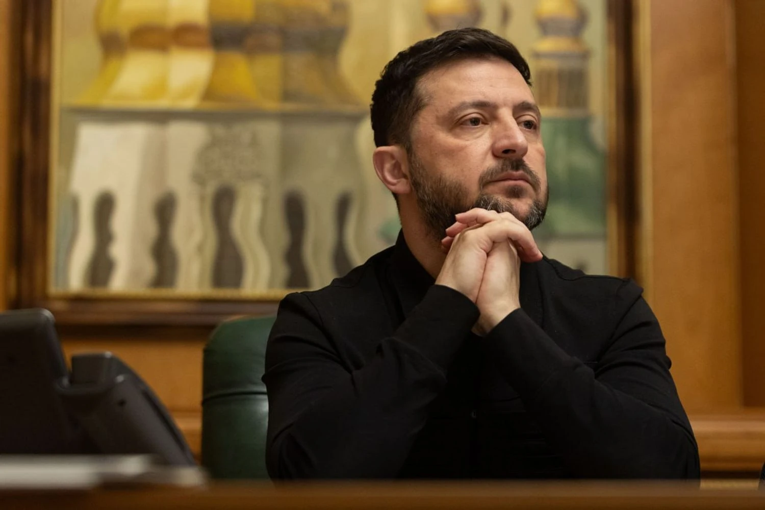 Працюємо, щоб шлях до закінчення війни був реальним: Зеленський провів розмову з Карні