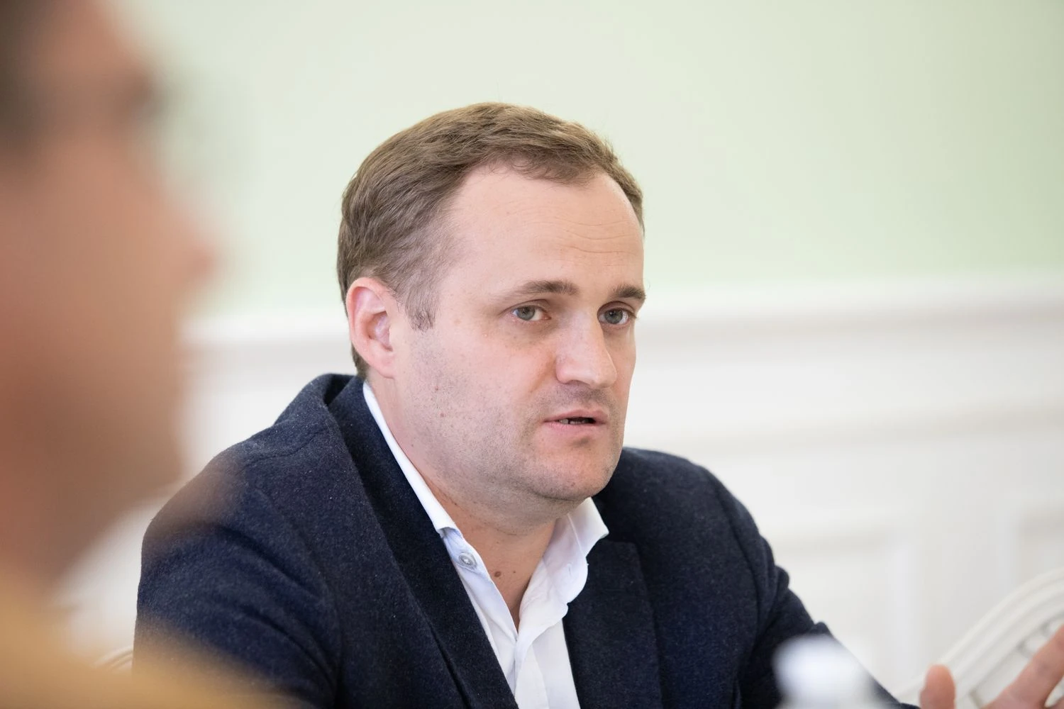 Віцепремʼєр Кулеба намагається призначити голову Державіаслужби до поновлення відкритого конкурсу. У чому причина