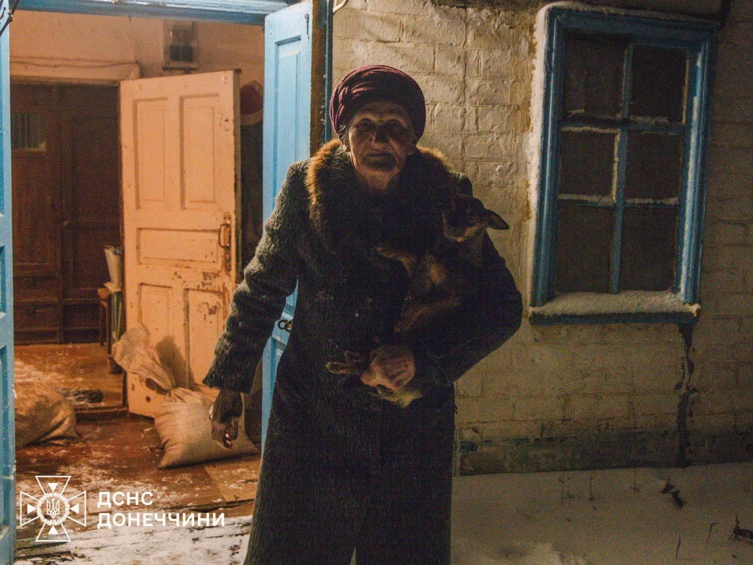 З села Новокриворіжжя на Донеччині евакуювали останню мешканку