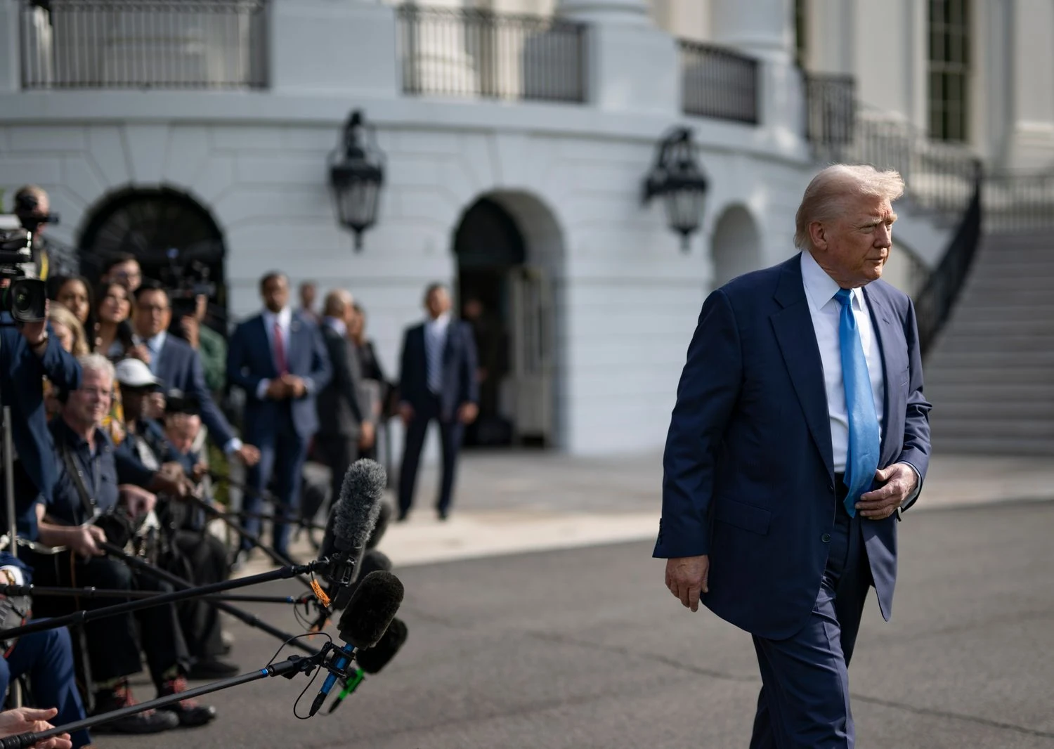 Трамп заявив, що йому нічого невідомо про візит Віткоффа та Кушнера до москви