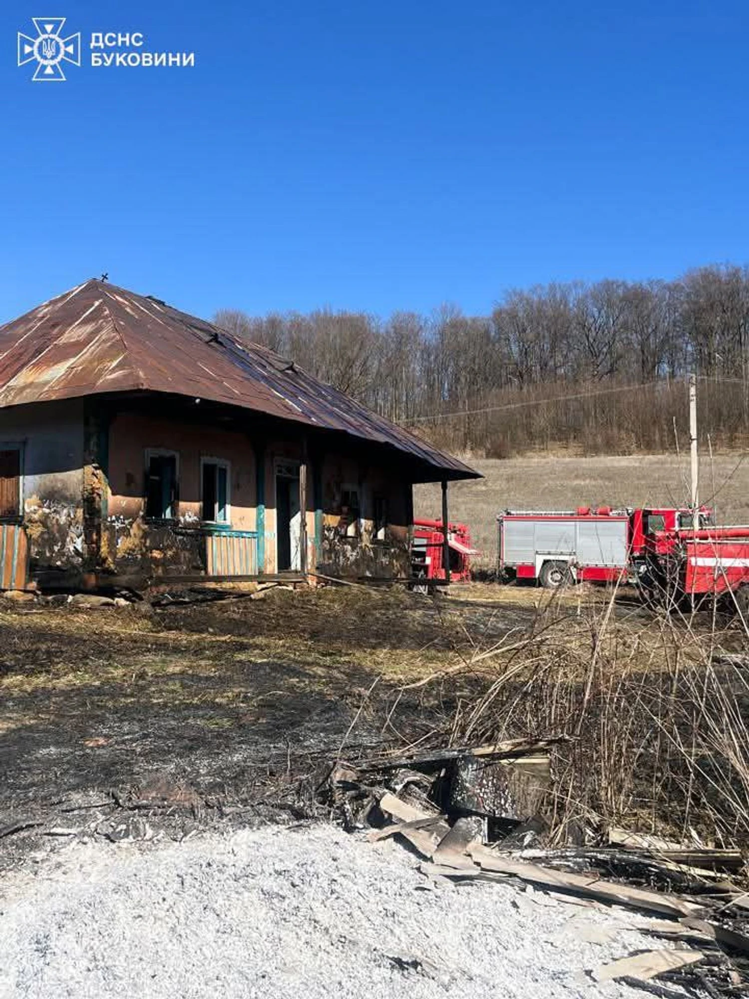 Пожежа в екосистемі на Буковині знищила будинок, серед поранених - дитина