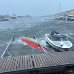 Шторм у Норвегії знеструмив тисячі осель і порушив роботу транспорту