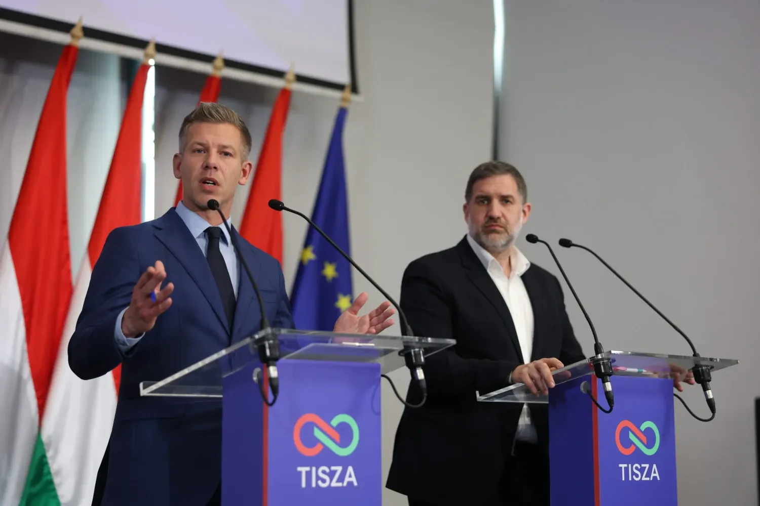 Мадяр обговорить із Зеленським повернення активів Ощадбанку лише після вступу на посадуПетер Мадяр сумнівається в деталях справи про зникнення 75 млн доларів та золота Ощадбанку. Політик каже, що матиме "важливіші"
питання до Зеленського.Економіка • 23:18 • 2500 перегляди