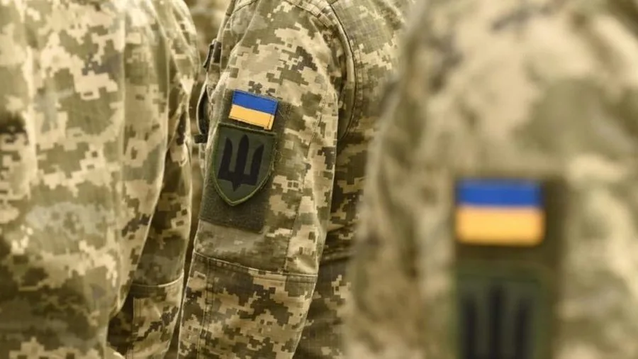 Понад 300 страт полонених українських військових розслідують правоохоронці Правоохоронці розслідують 306 випадків убивств українських військових, які здалися в полон на полі бою. Ці факти вивчають у межах
116 проваджень.Війна в Україні • 08:42 • 1812 перегляди