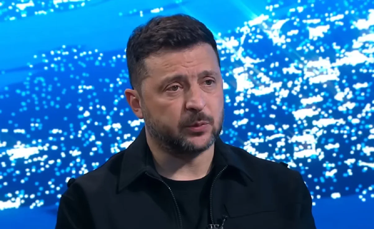 Україна буде запускати сотні дронів і ракет, щоб росіяни також відчули війну - Зеленський