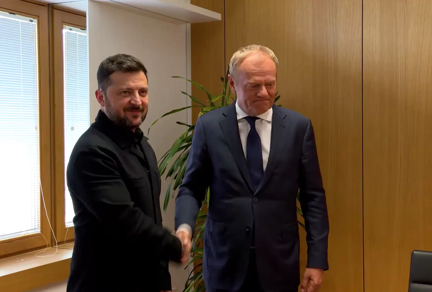 Зеленський і Туск обговорили євроінтеграцію України та безпекові виклики через агресію рф