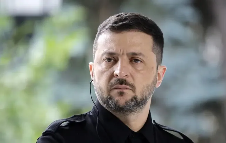 "Попри те, що він безумець" - Зеленський заявив про готовність до перемовин із путіним